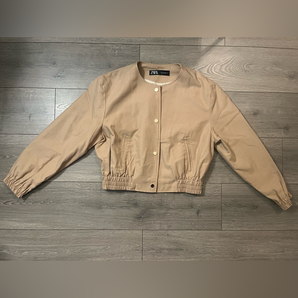 Zara Tan Cropped Bomber Jakcet. Size L
